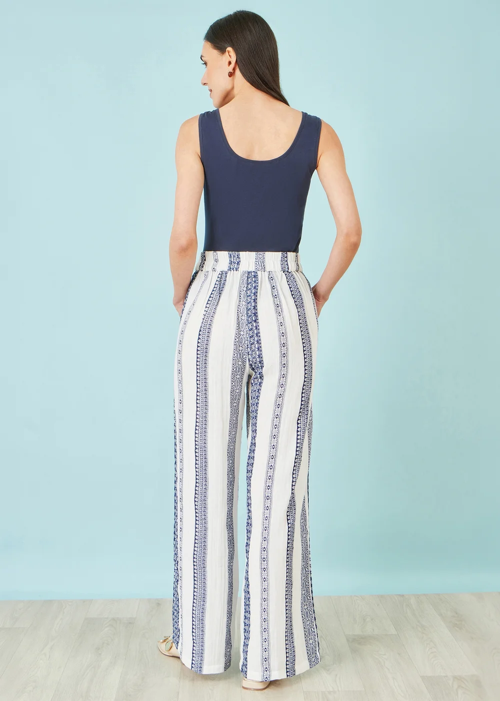 Yumi White Linen Mix Cropped Trousers With Tie Belt - 10 Image 3