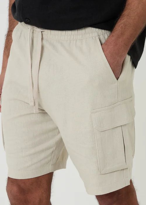 Threadbare Stone Linen Blend Cargo Shorts - L Image 4