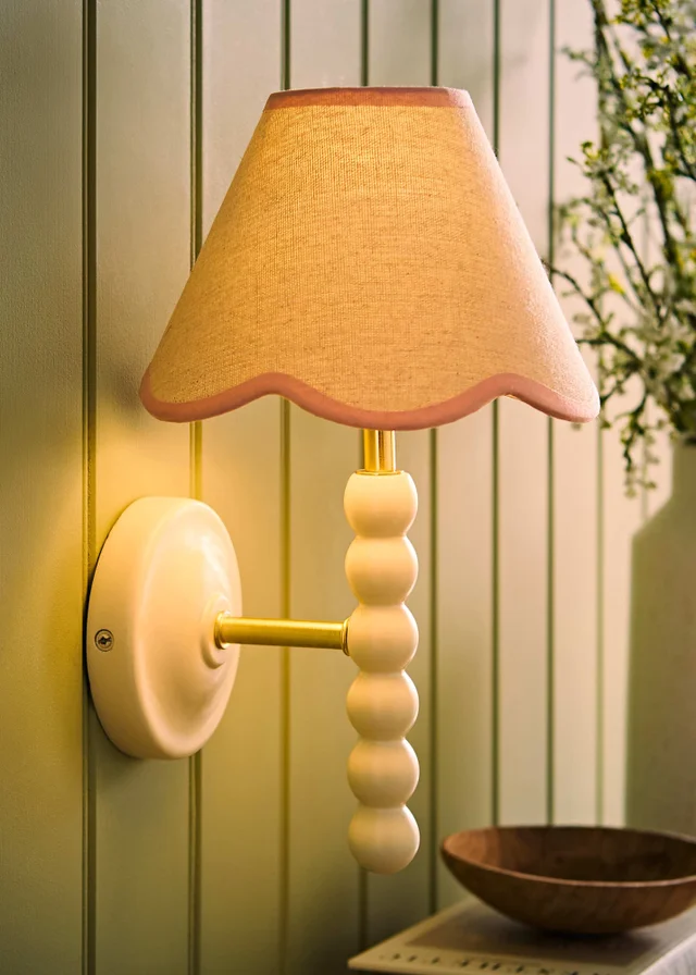 ValueLights Bobble Cream Wall Light with Pink Trim Scallop Shade