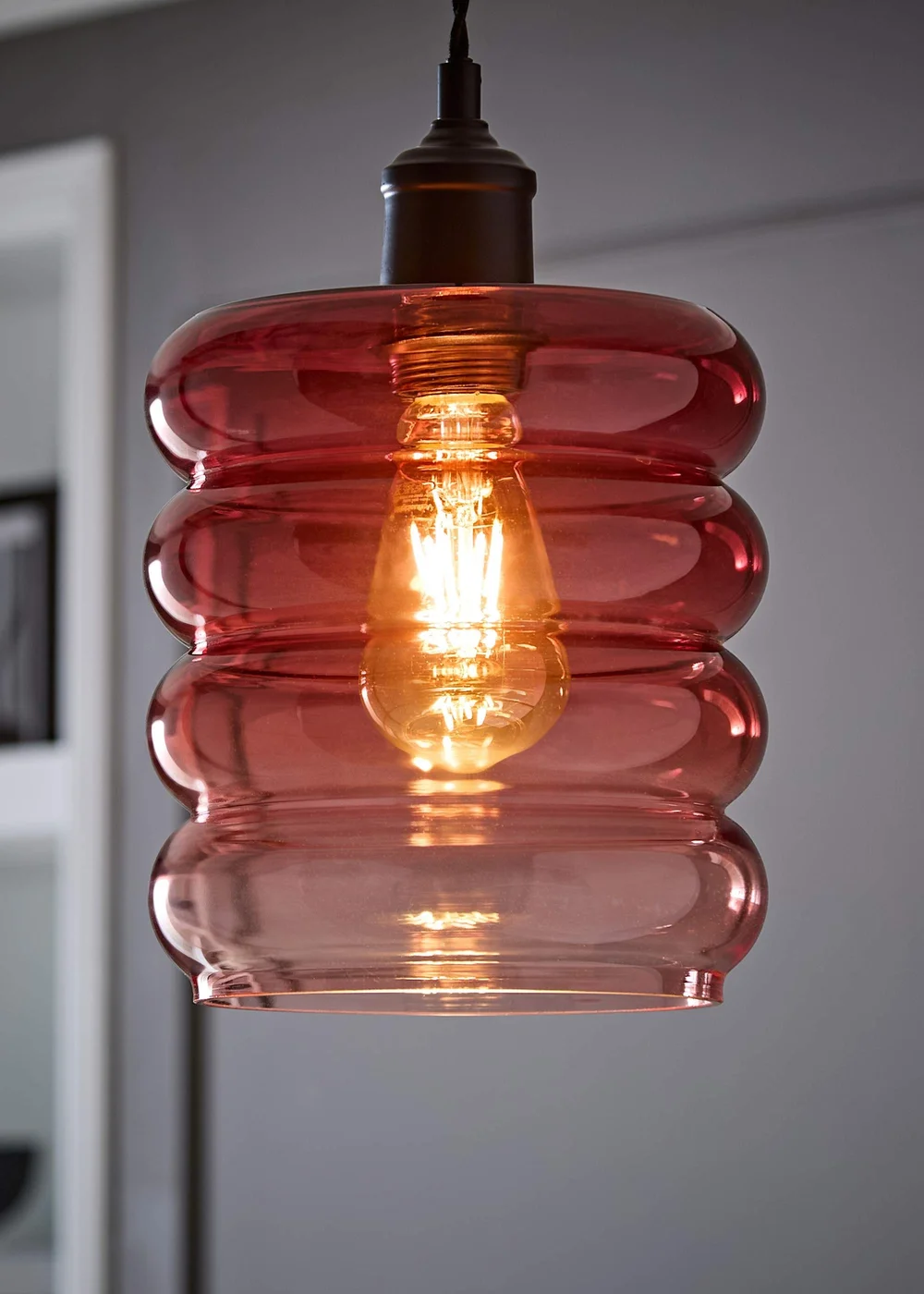 ValueLights Giselle Berry Stacked Glass Easy Fit Shade - One Size Image 1