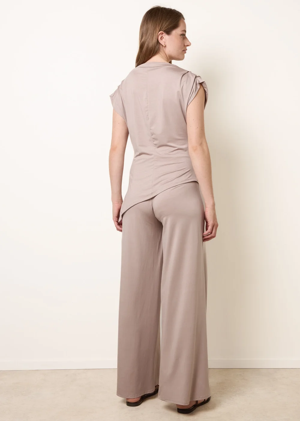 Blue Vanilla Beige Soft Jersey Asymmetric Hem Set - S/M Image 4