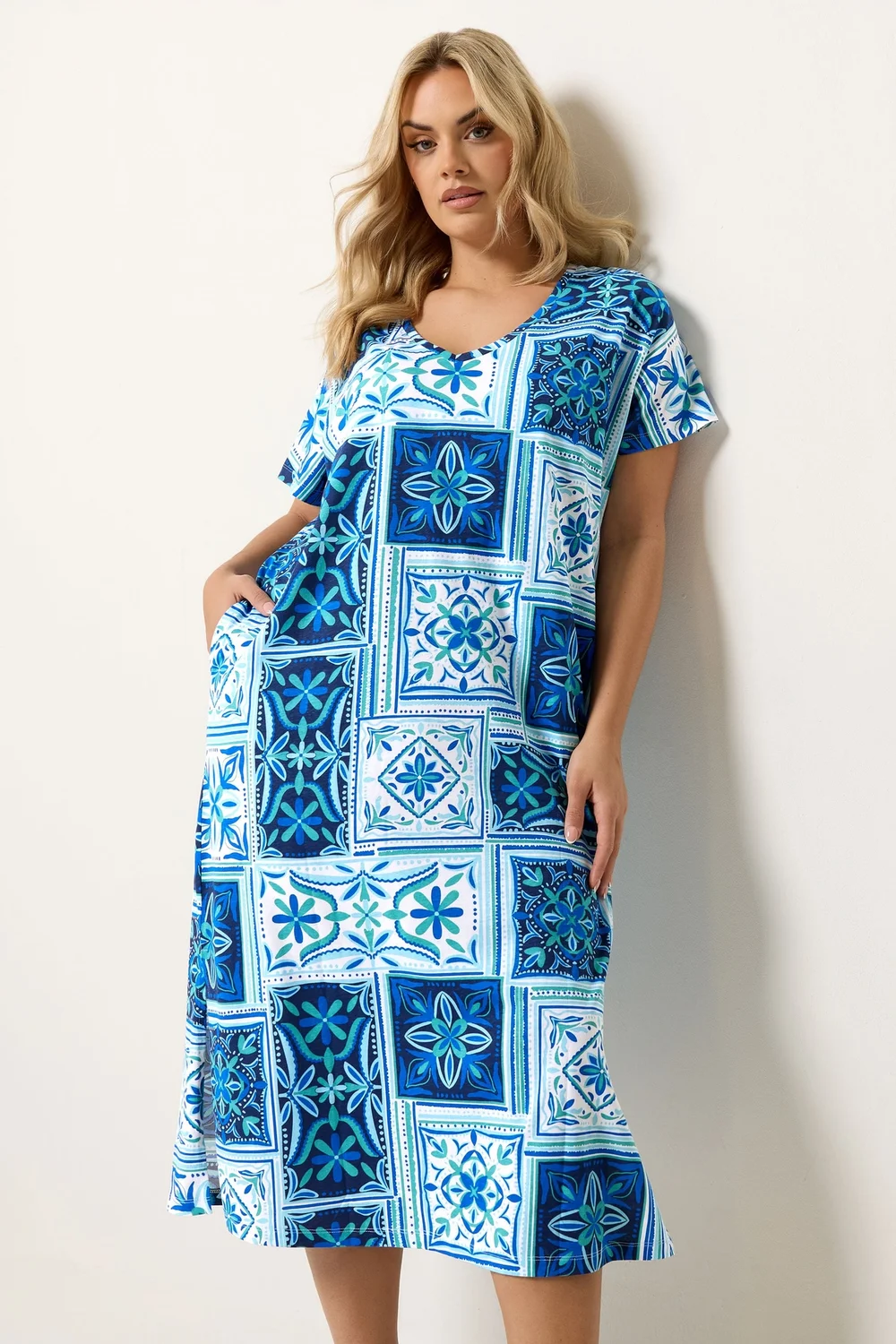 Yours Curve Blue Tile Print Midi Dress - 18 Image 1