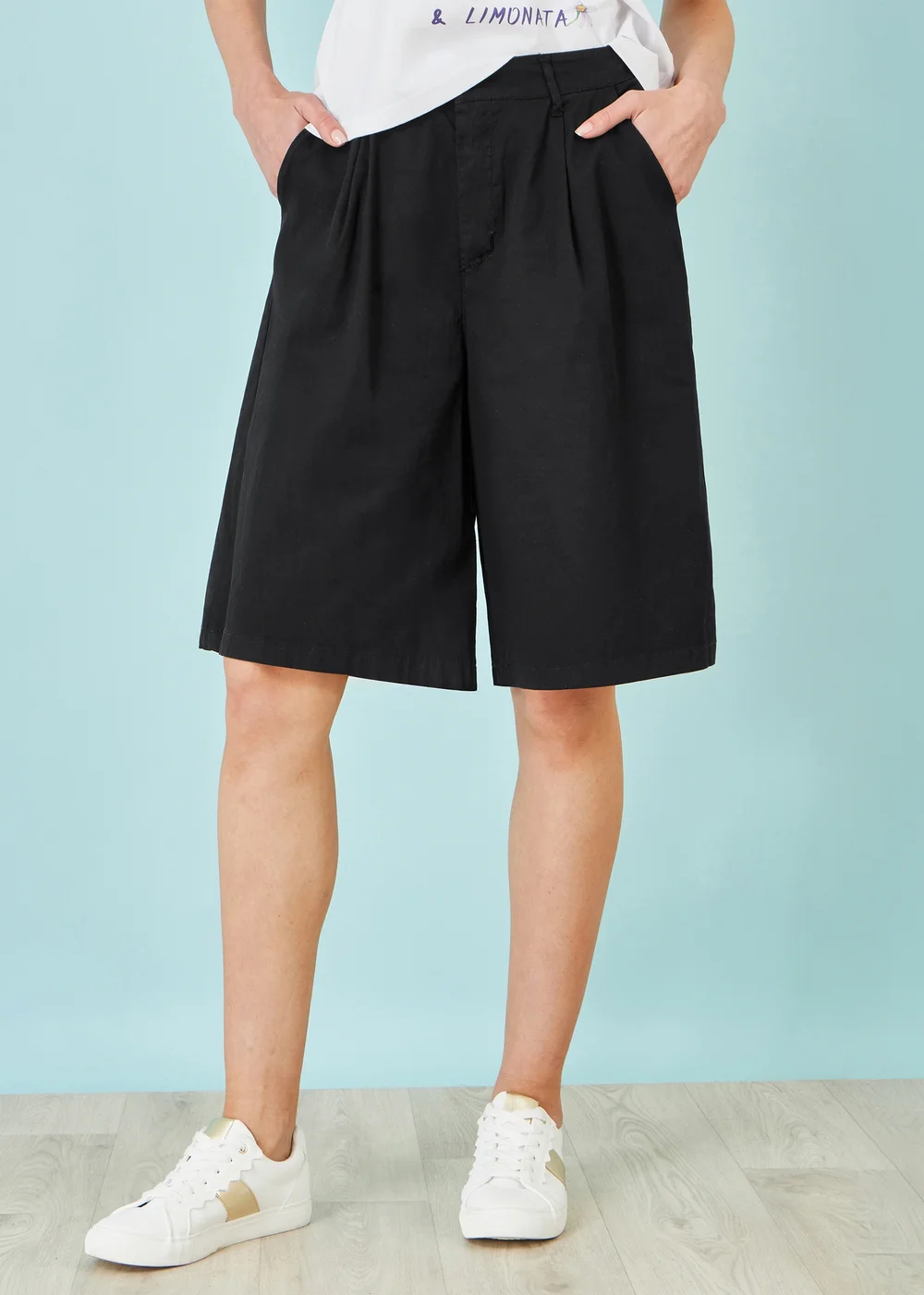 Yumi Black Cotton Bermuda Shorts - 10 Image 1
