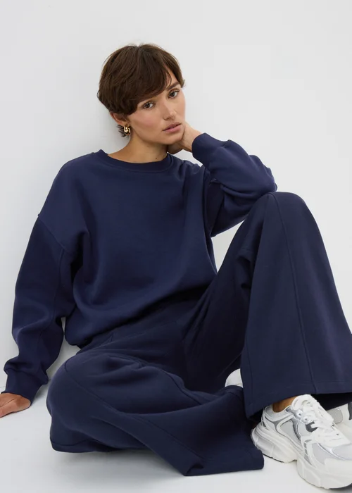 Navy Bubble Hem Sweatshirt - XL Image 1