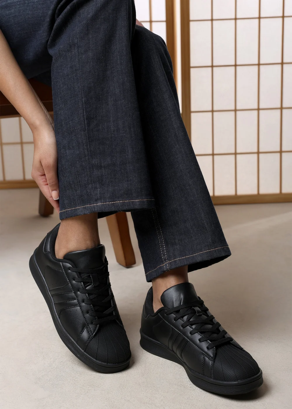 Where's That From Yamileth Black Stripe Panel Detailed Trainer - 5 Image 6