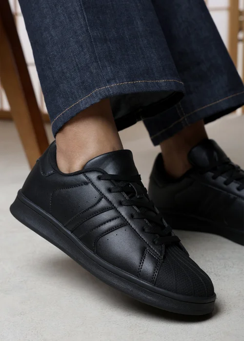Where's That From Yamileth Black Stripe Panel Detailed Trainer - 5 Image 2