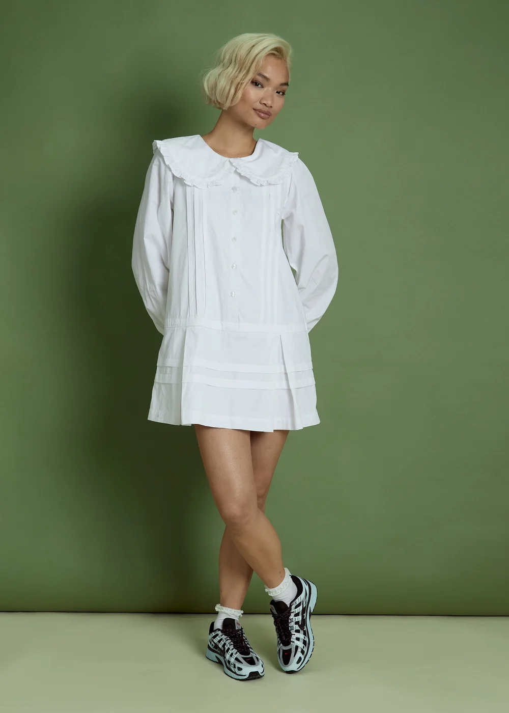 Neon Rose White Cotton Peter Pan Collar Drop Hem Dress - S Image 4