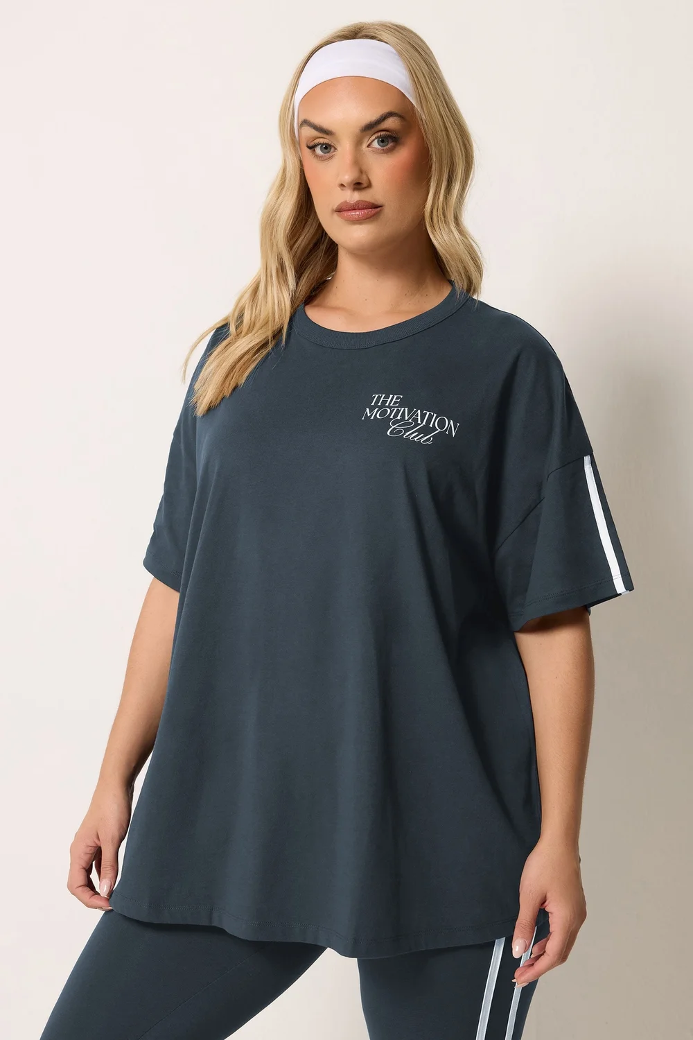 Yours Active Curve Navy Blue 'The Motivation Club' T-Shirt - 18 Image 2