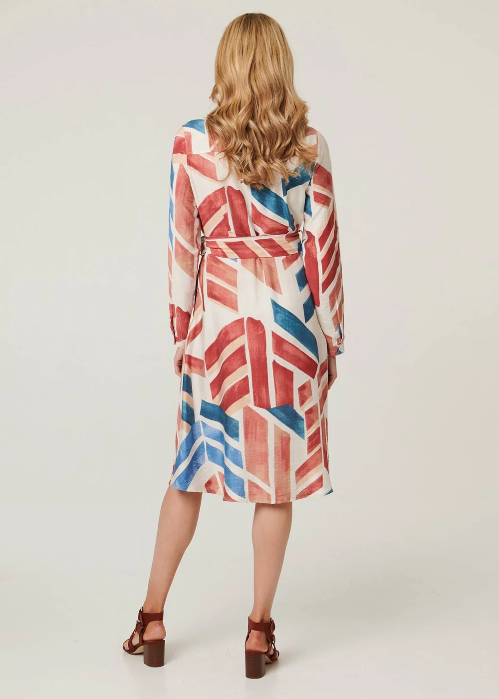 Izabel London Red Geo Print Tie Waist Midi Shirt Dress - 8 Image 2
