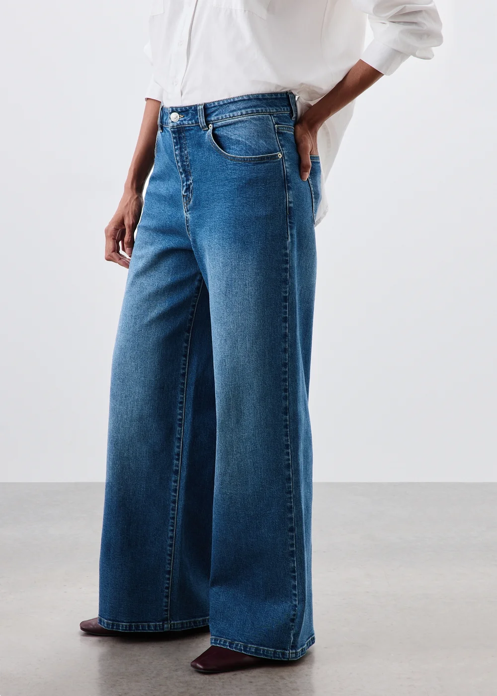 Blue Stretch Mid Rise Wide Leg Jeans - 24/L29 Image 3
