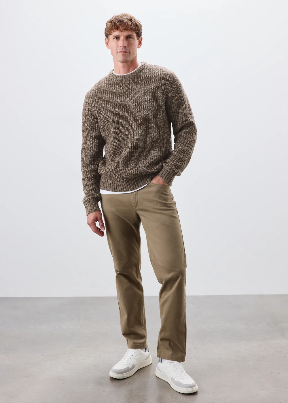 Lincoln Brown Crew Neck Jumper - S Image 4