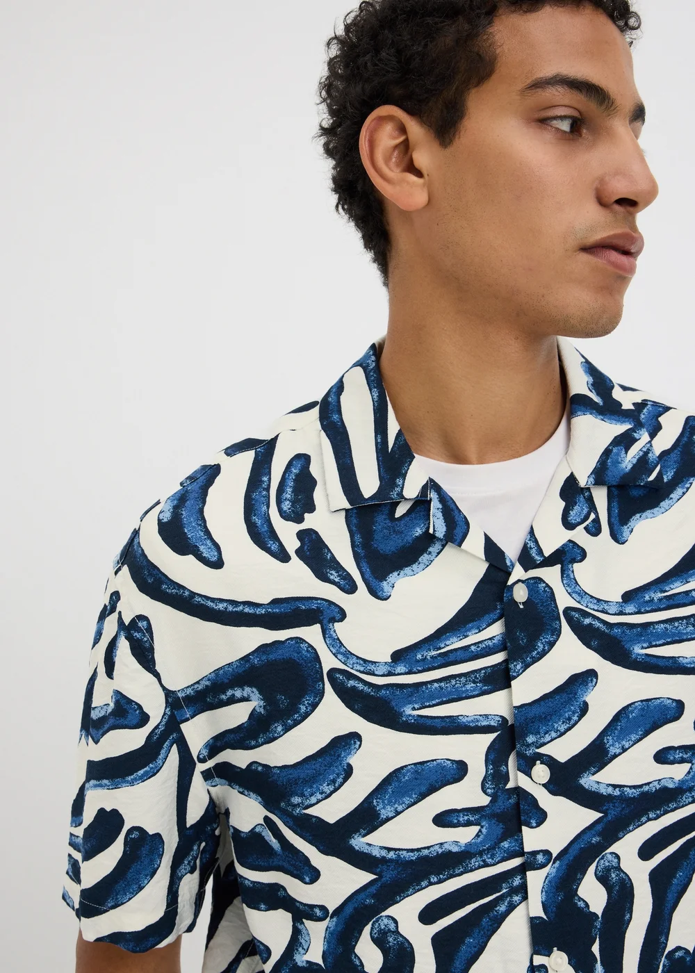 Navy Abstract Relaxed Fit Short Sleeve Shirt - M Image 3