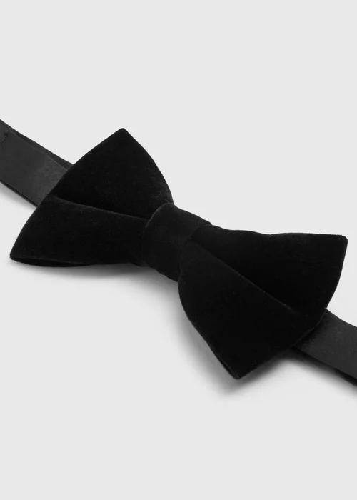 Taylor & Wright Black Velvet Bow Tie - One Size Image 2
