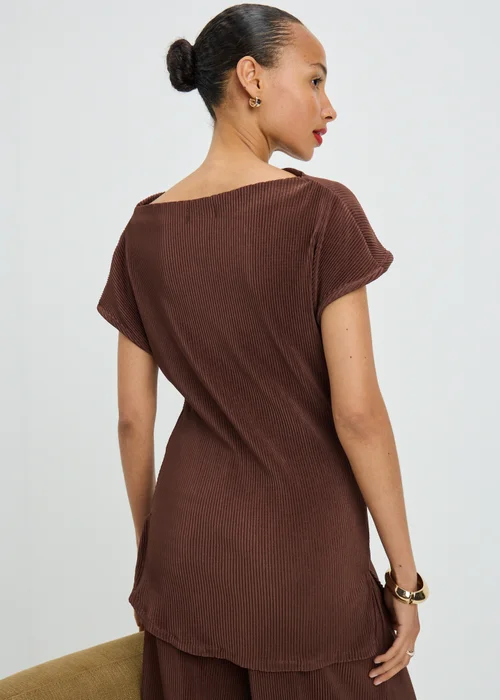 Chocolate Brown Plisse Longline Co Ord Top - 12 Image 2