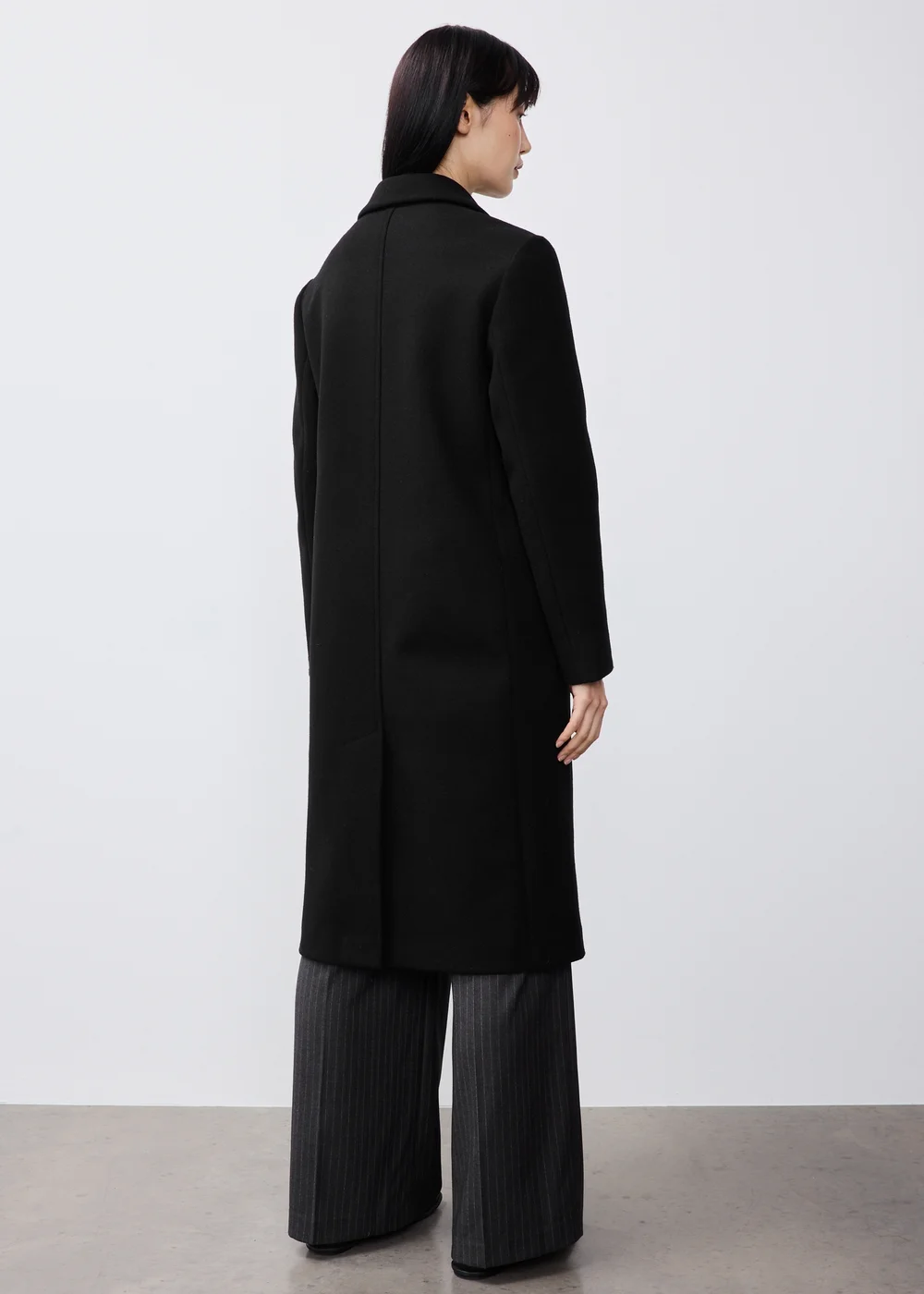 Black Tailored Coat - 16 Image 2