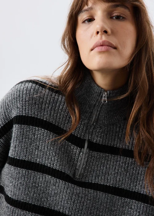 Grey Striped Quarter Zip Jumper - XS Image 3