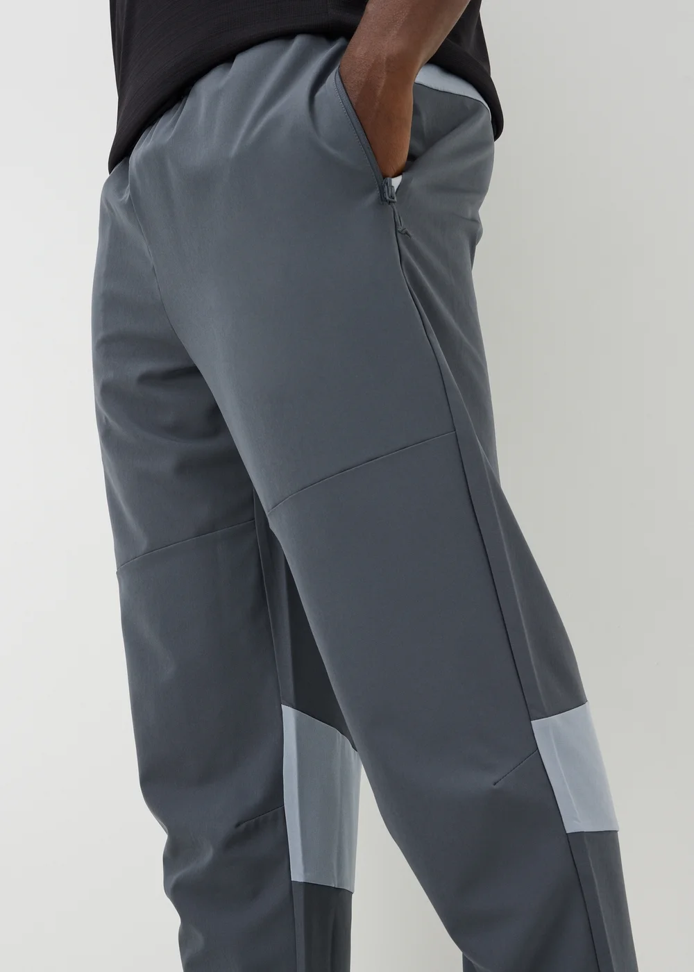 Souluxe Charcoal Woven Co Ord Jogging Bottoms - XS Image 3