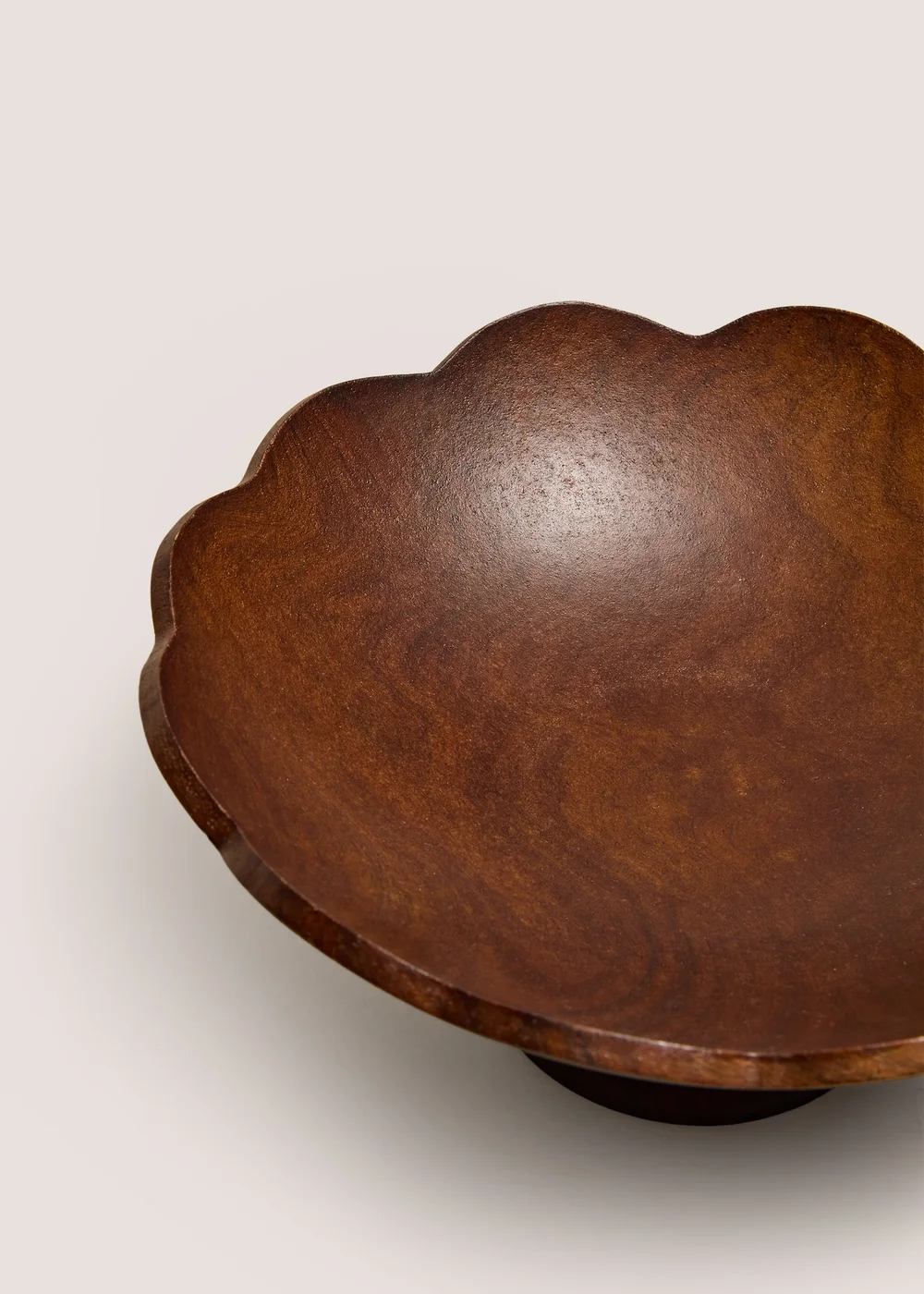Wooden Scallop Pedestal Bowl Image 2