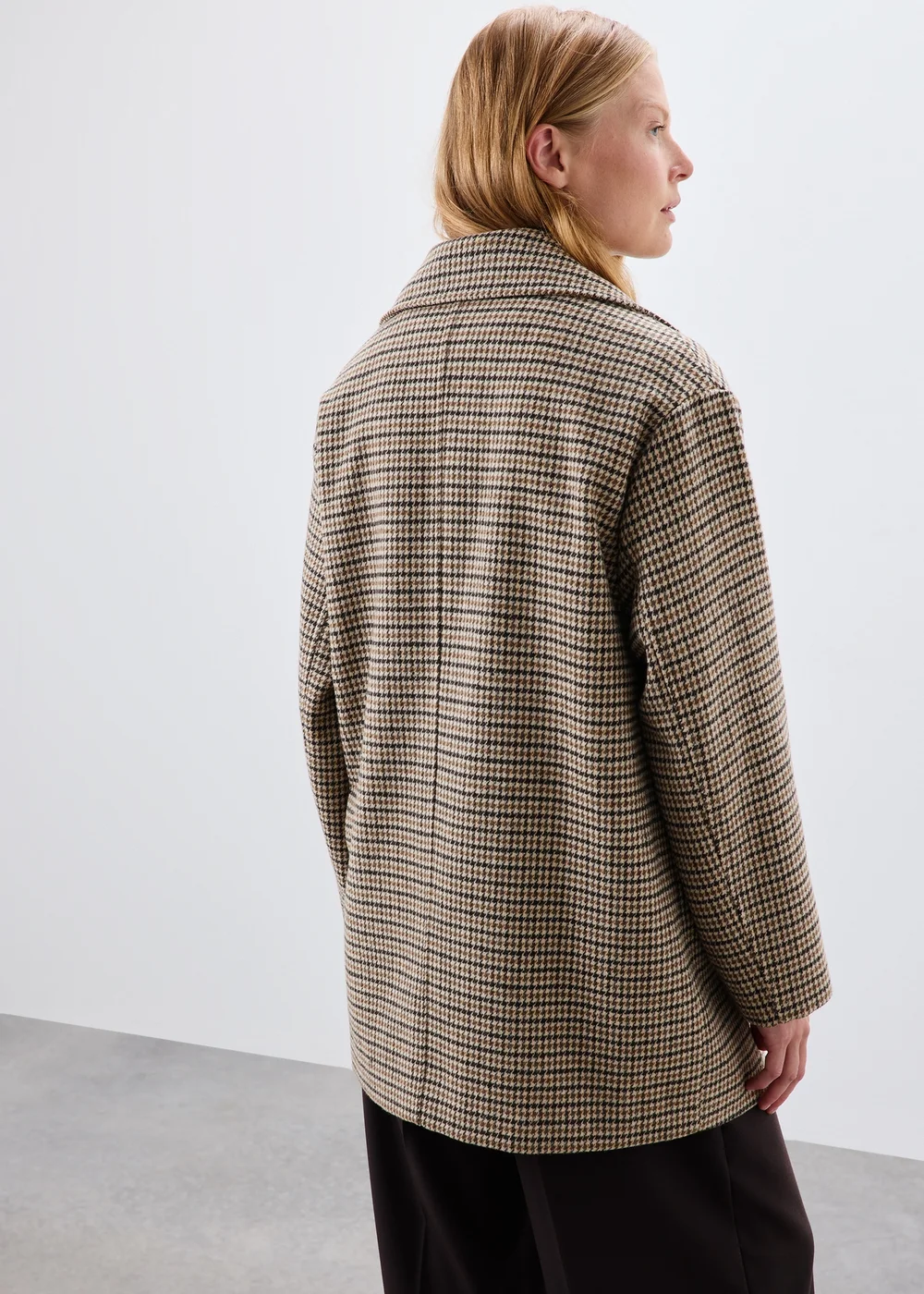 Brown Check Overcoat - 8 Image 3