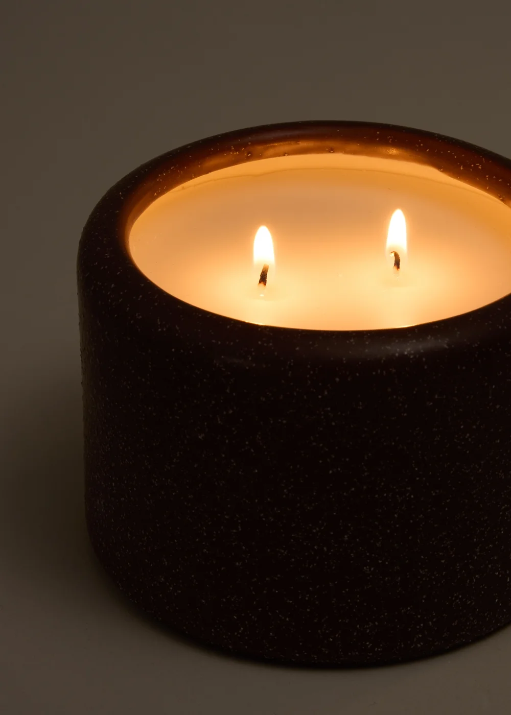 Spa Collection Restore Brown Candle Image 2