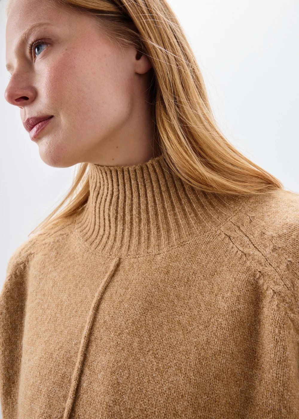 Camel Funnel Neck Jumper - XS Image 4