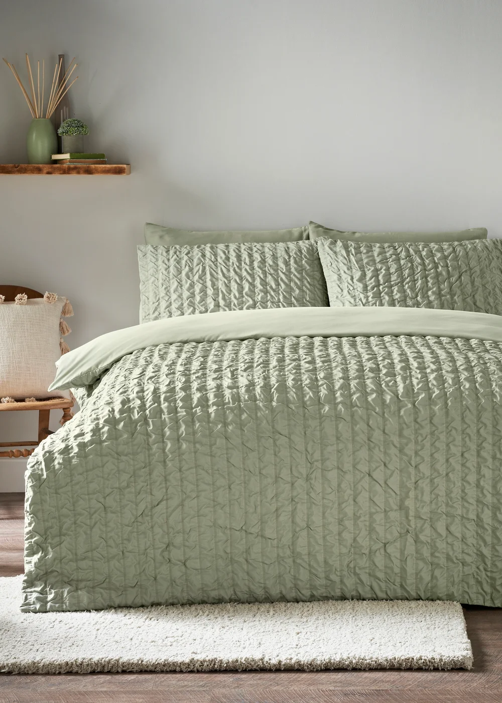 Green Seersucker Duvet Set - Single Image 1