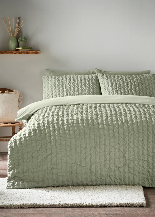 Green Seersucker Duvet Set - Single Image 1