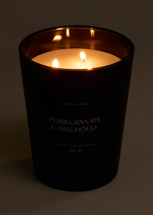 Pomegranate & Patchouli Large Candle Image 2