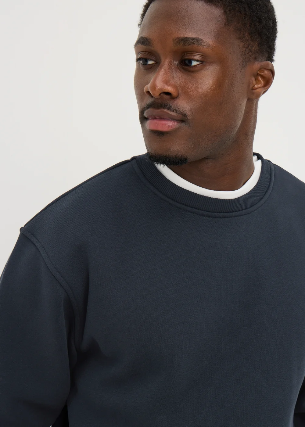 Navy Relaxed Crew Neck Sweatshirt - S Image 3