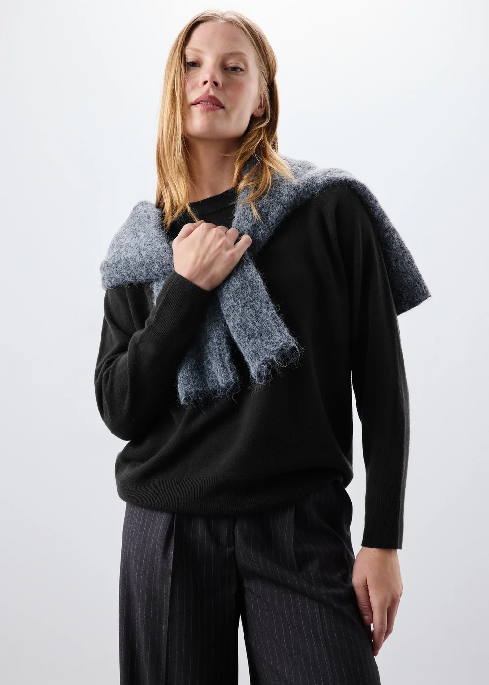 Black Crew Neck Jumper - 8 Image 1