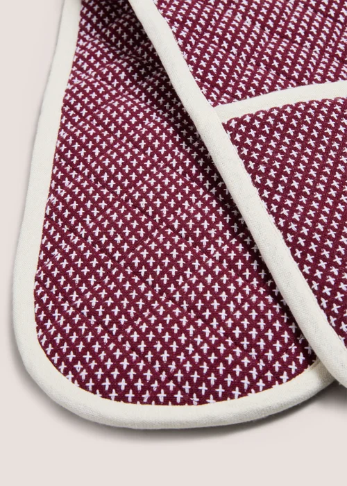 Burgundy Contrast Stitch Oven Glove Image 2