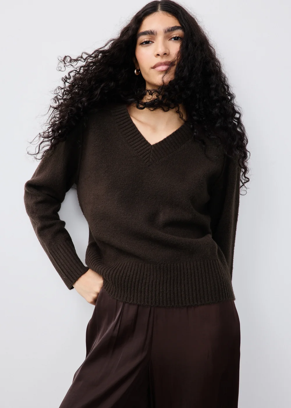 Chocolate Brown V-Neck Jumper - XS Image 1