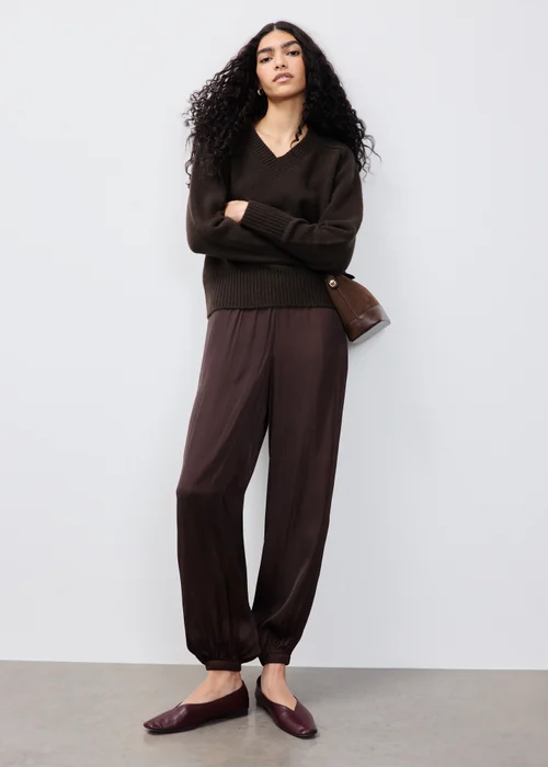 Chocolate Brown V-Neck Jumper - XS Image 2