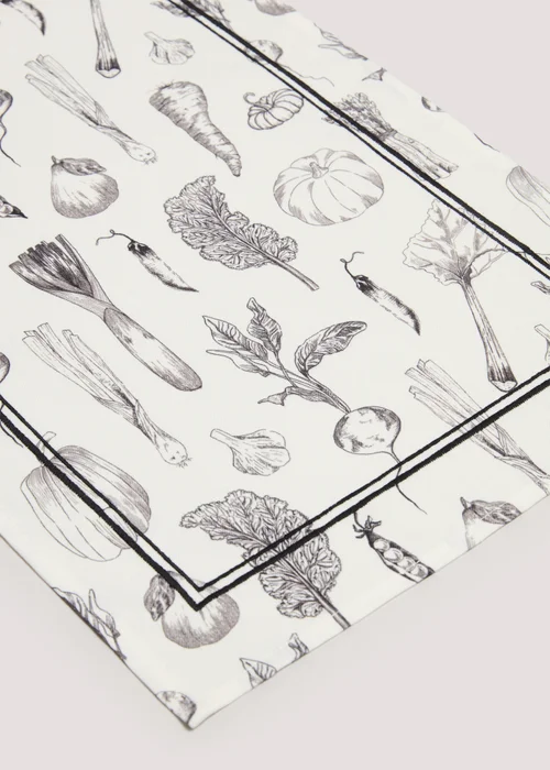 Black & White Farmer's Market Table Runner Image 2