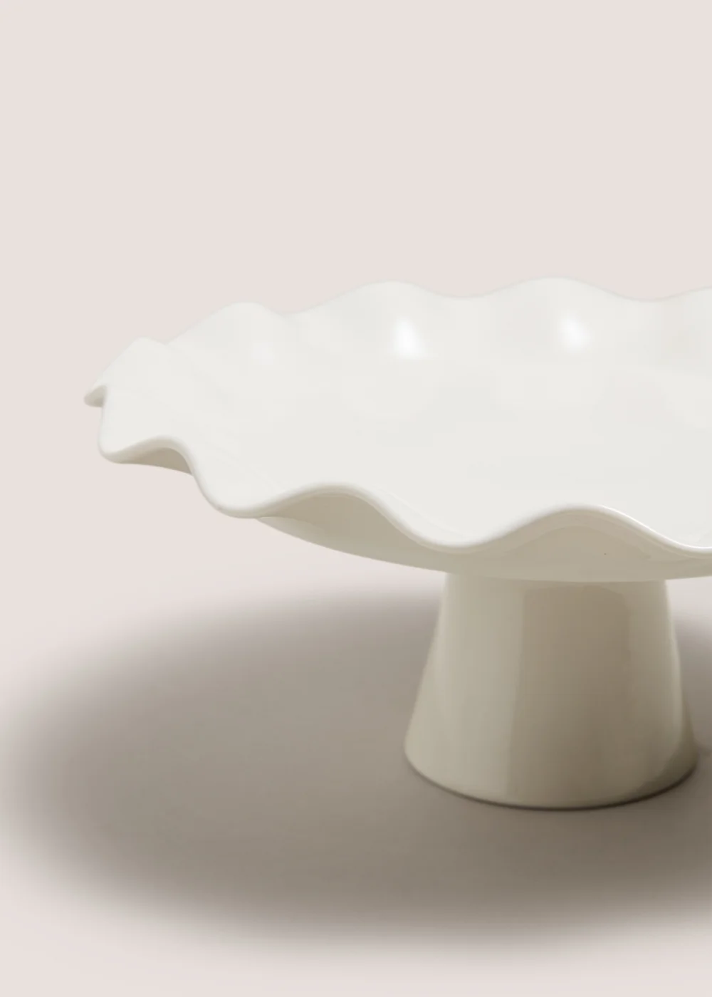 White Wave Cake Stand Image 2