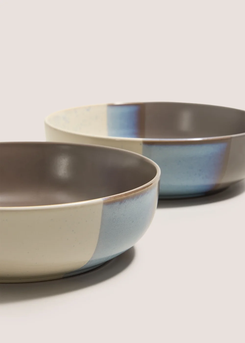 2 Pack Grey Reactive Pasta Bowls Image 2
