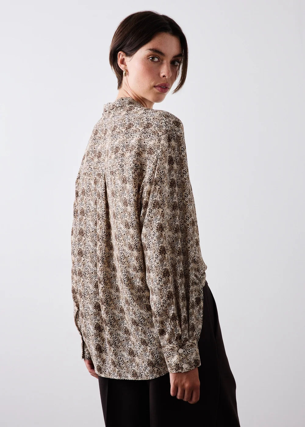 Brown Animal Neck Tie Blouse - 8 Image 2