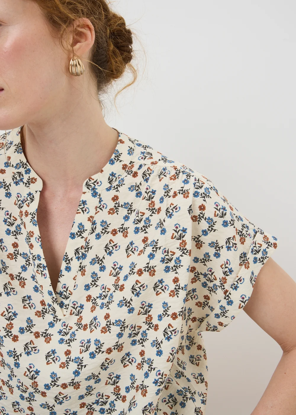 Cream Floral Popover Blouse - 20 Image 2