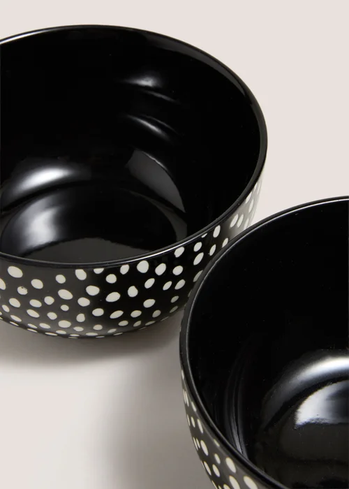2 Pack Spotty Bowls Image 2