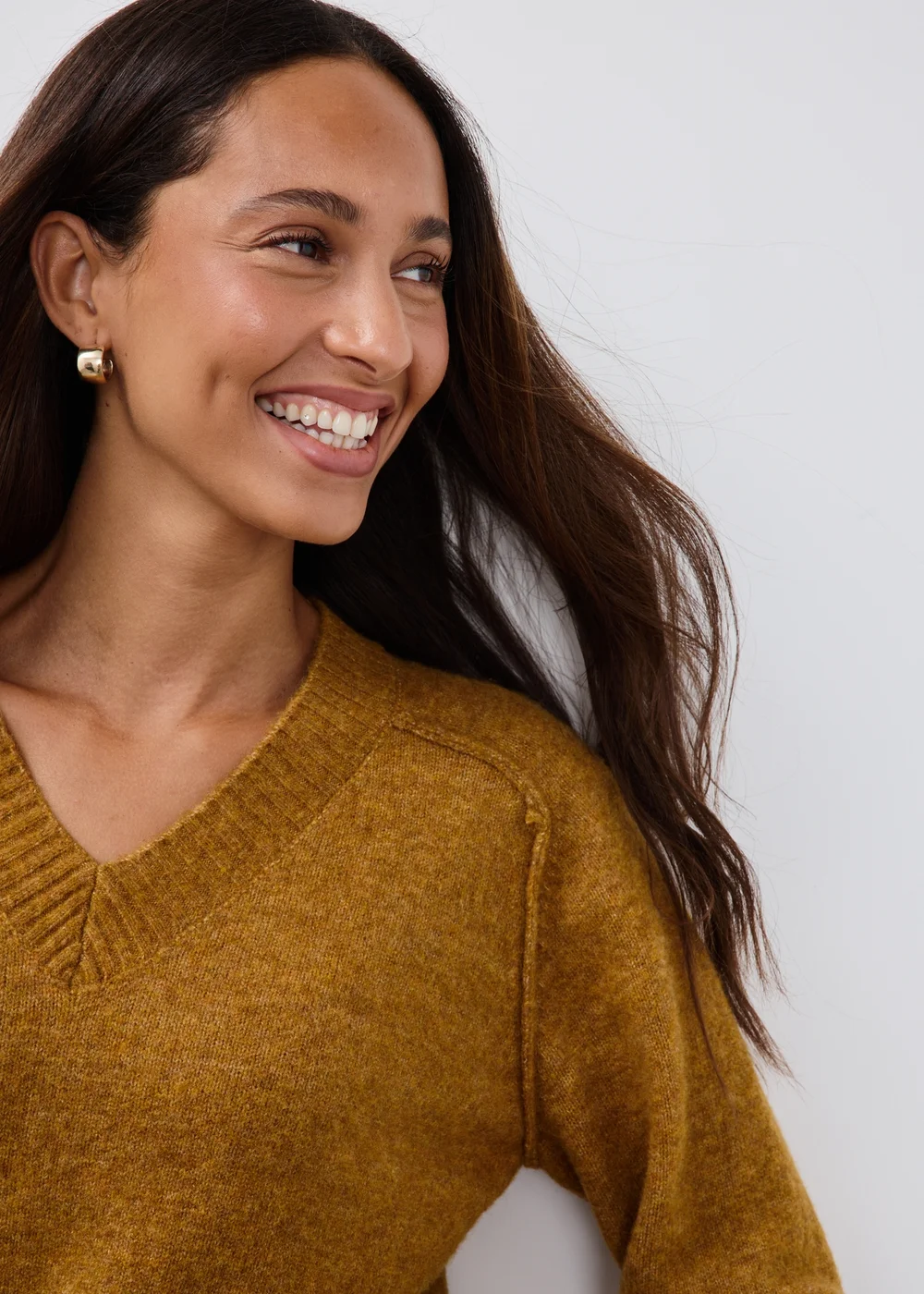 Ochre V-Neck Jumper - XS Image 3