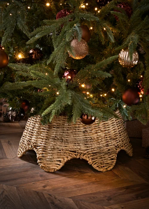 Woven Tree Skirt Image 2