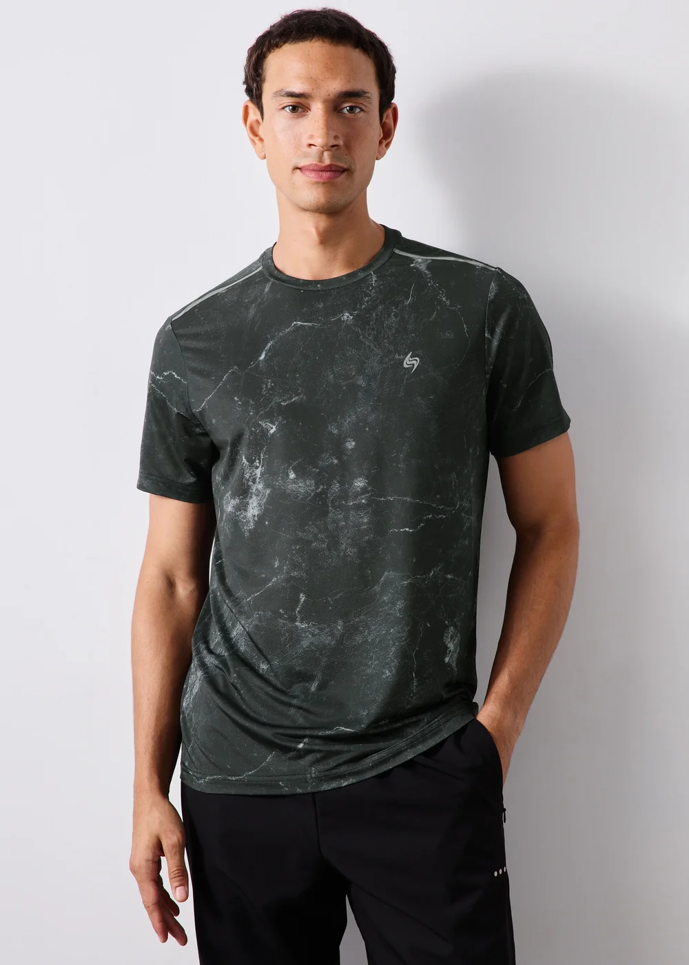 Souluxe Black Concrete Sports T-Shirt - S Image 1