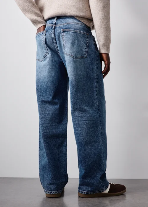 Lightwash Loose Fit Jeans - 30 Waist Regular Image 2