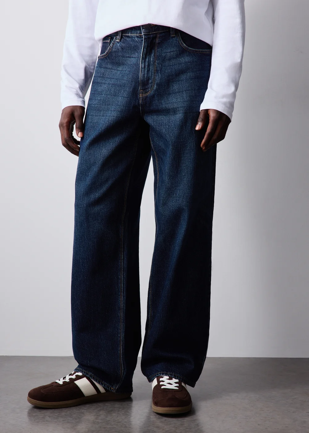 Dark Wash Loose Fit Jeans - 30 R Image 3