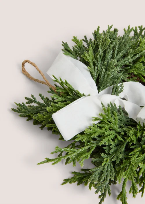 Mini Ivory Bow Wreath Image 2