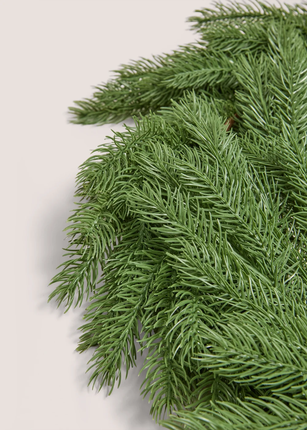Green Foliage Christmas Garland Image 2