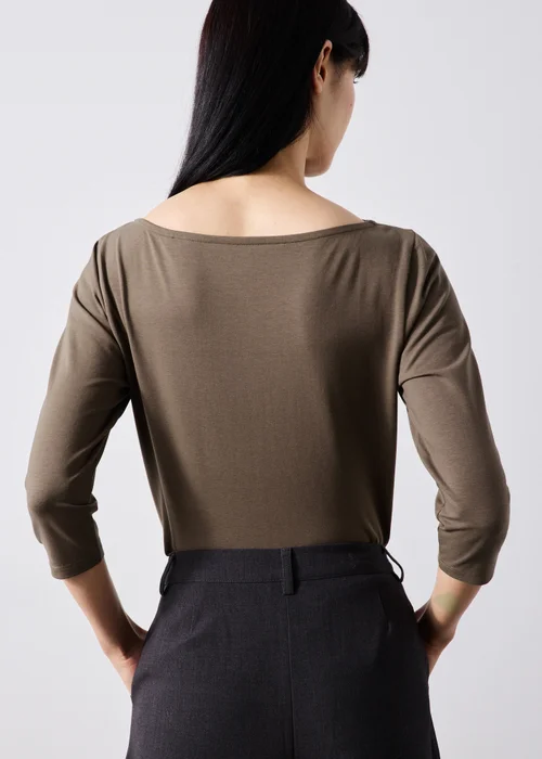 Chocolate Fitted Plain T-Shirt - 8 Image 2