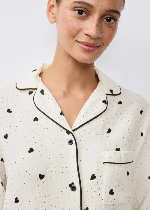 Cream Cotton Heart Traditional Pyjama Set - 8 Image 3