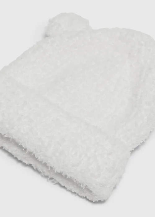 Baby Cream Fluffy Beanie (1-23 Months) - Up to 1 Month Image 2