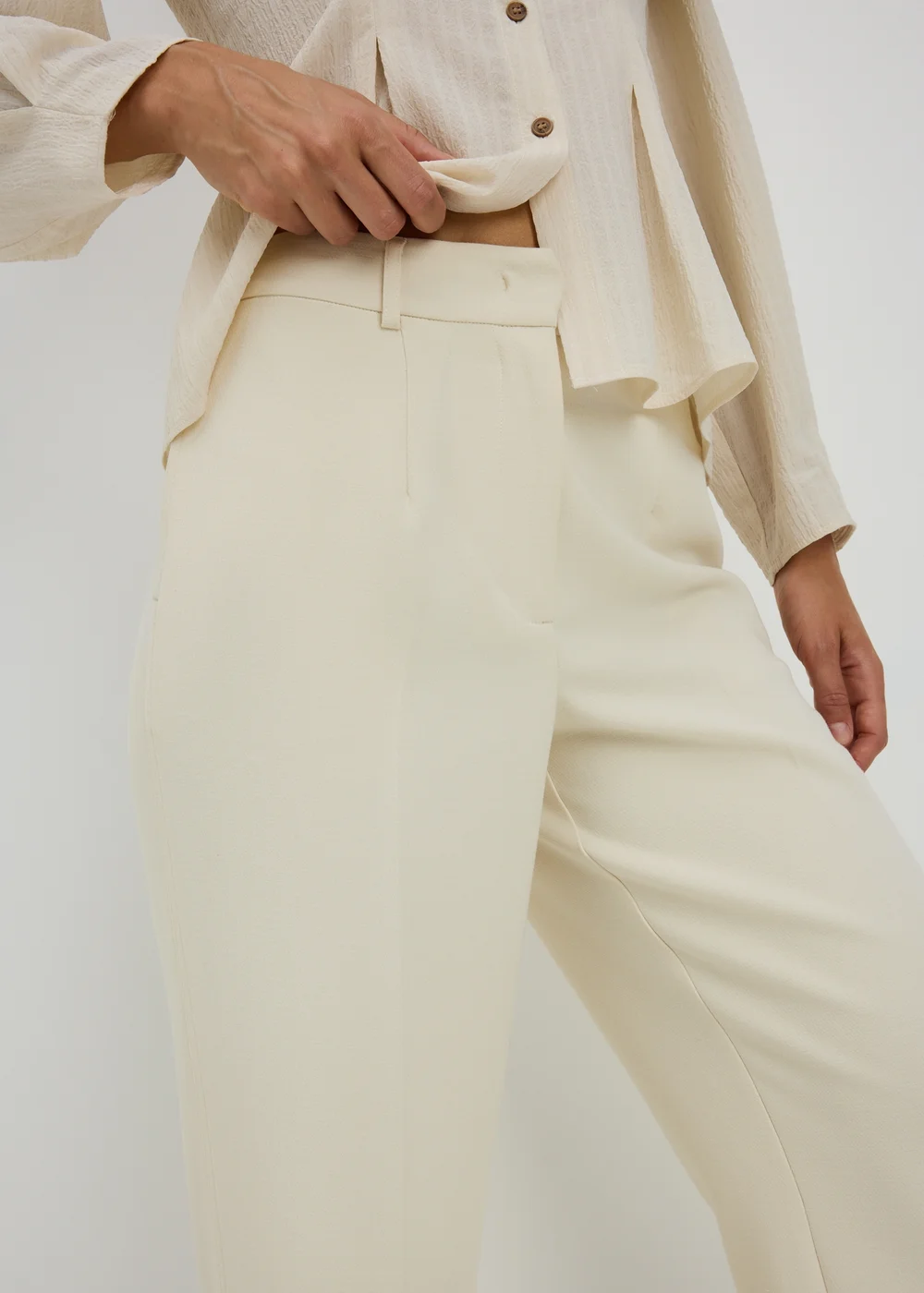 Cream Textured Woven Wide Leg Trousers - 18/L29 Image 3